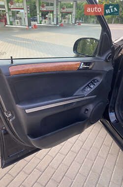 Внедорожник / Кроссовер Mercedes-Benz M-Class 2006 в 