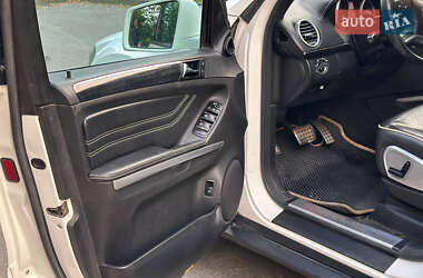 Позашляховик / Кросовер Mercedes-Benz M-Class 2011 в 
