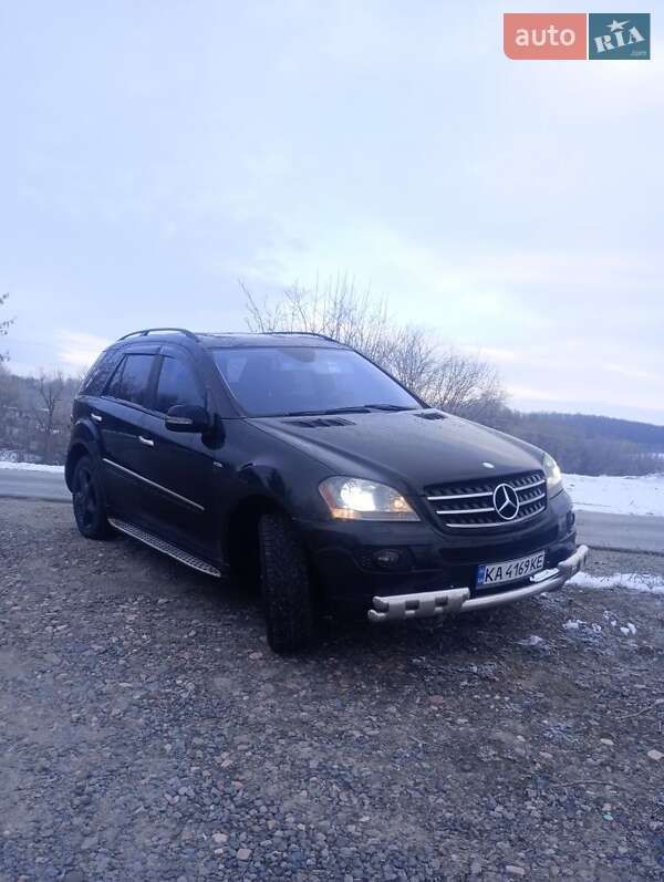 Внедорожник / Кроссовер Mercedes-Benz M-Class 2007 в 