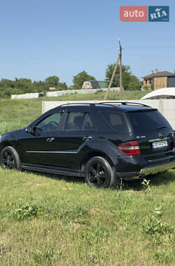Внедорожник / Кроссовер Mercedes-Benz M-Class 2008 в 