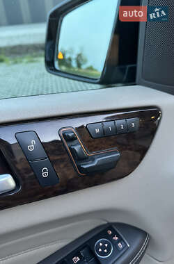 Внедорожник / Кроссовер Mercedes-Benz M-Class 2012 в 