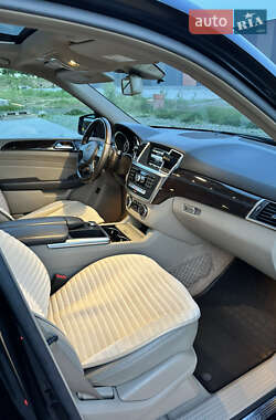 Внедорожник / Кроссовер Mercedes-Benz M-Class 2012 в 