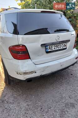 Внедорожник / Кроссовер Mercedes-Benz M-Class 2009 в 