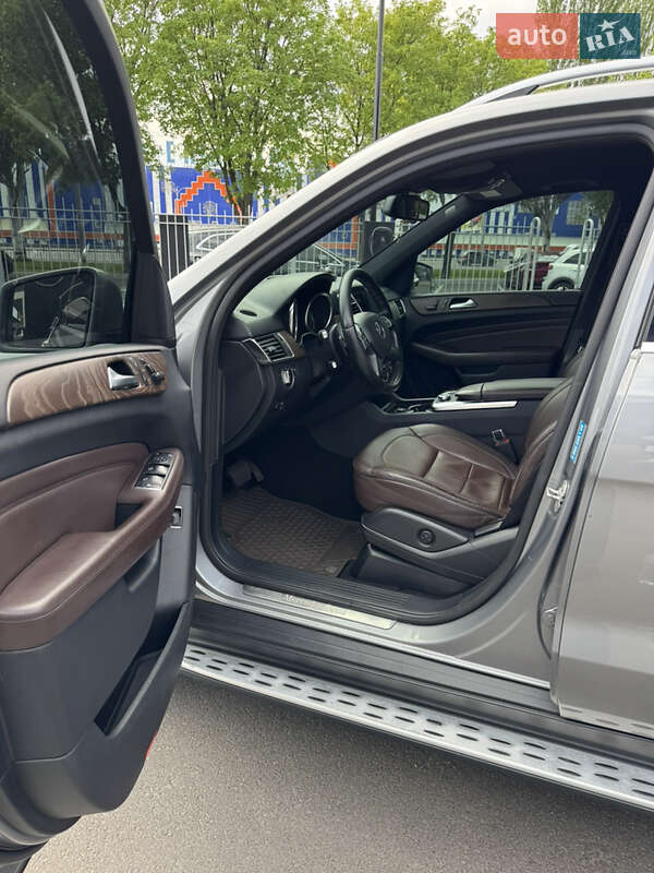 Внедорожник / Кроссовер Mercedes-Benz M-Class 2012 в Днепре