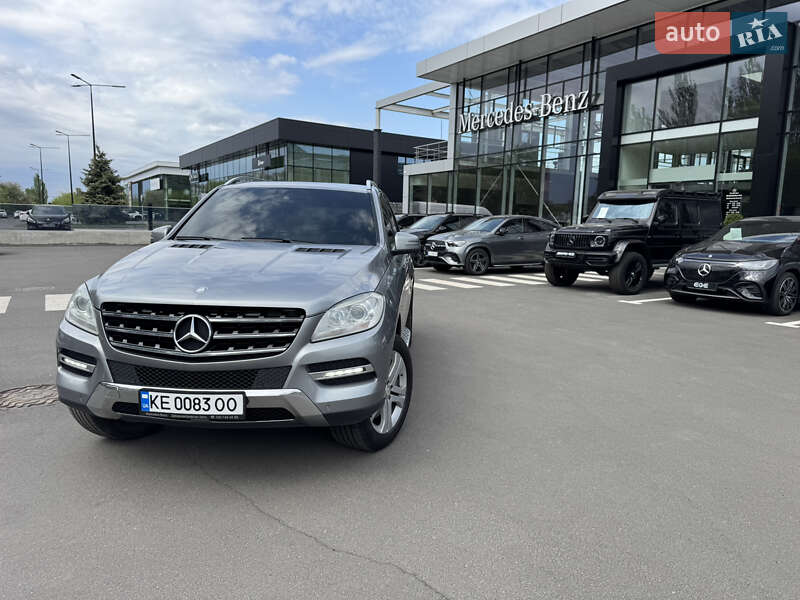 Внедорожник / Кроссовер Mercedes-Benz M-Class 2012 в Днепре