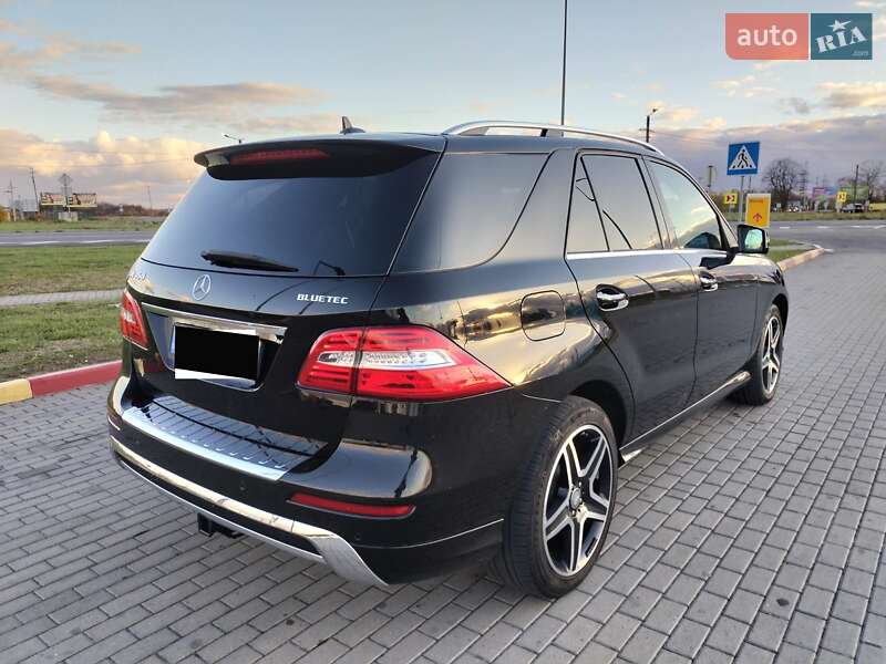 Внедорожник / Кроссовер Mercedes-Benz M-Class 2015 в Тернополе