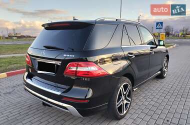 Внедорожник / Кроссовер Mercedes-Benz M-Class 2015 в 