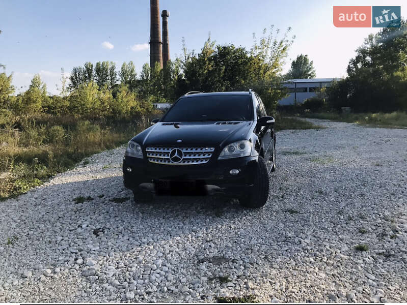 Mercedes-Benz M-Class 2008