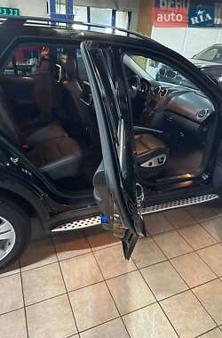Позашляховик / Кросовер Mercedes-Benz M-Class 2010 в 