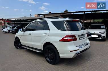 Внедорожник / Кроссовер Mercedes-Benz M-Class 2012 в 