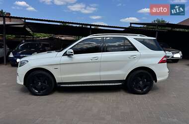 Внедорожник / Кроссовер Mercedes-Benz M-Class 2012 в 