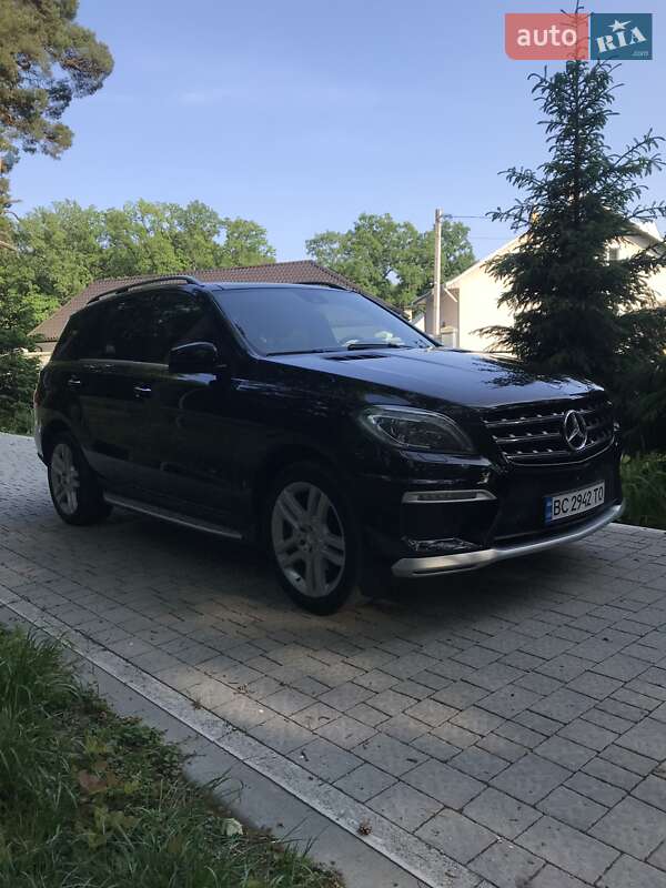 Позашляховик / Кросовер Mercedes-Benz M-Class 2014 в Львові