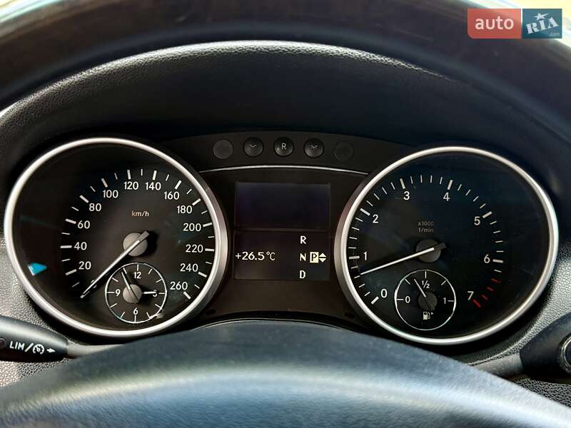 Внедорожник / Кроссовер Mercedes-Benz M-Class 2010 в Харькове
