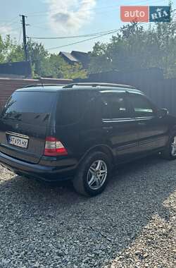 Внедорожник / Кроссовер Mercedes-Benz M-Class 2002 в 