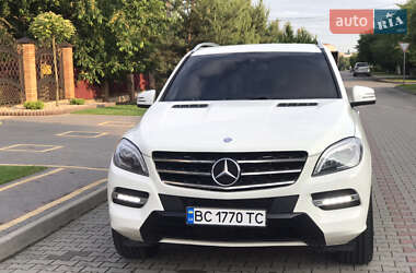Внедорожник / Кроссовер Mercedes-Benz M-Class 2012 в 