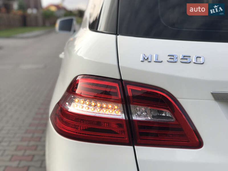 Позашляховик / Кросовер Mercedes-Benz M-Class 2012 в Луцьку