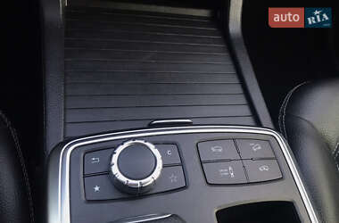 Внедорожник / Кроссовер Mercedes-Benz M-Class 2012 в 