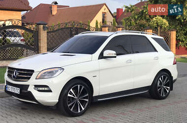 Внедорожник / Кроссовер Mercedes-Benz M-Class 2012 в 