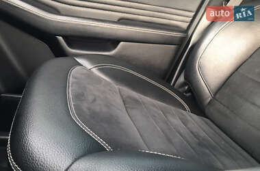 Внедорожник / Кроссовер Mercedes-Benz M-Class 2012 в 