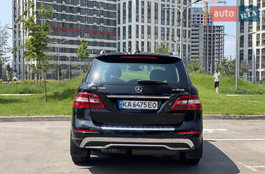 Внедорожник / Кроссовер Mercedes-Benz M-Class 2011 в 