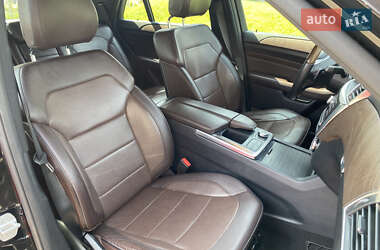 Внедорожник / Кроссовер Mercedes-Benz M-Class 2011 в 