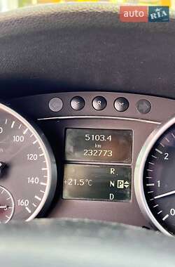 Позашляховик / Кросовер Mercedes-Benz M-Class 2006 в 