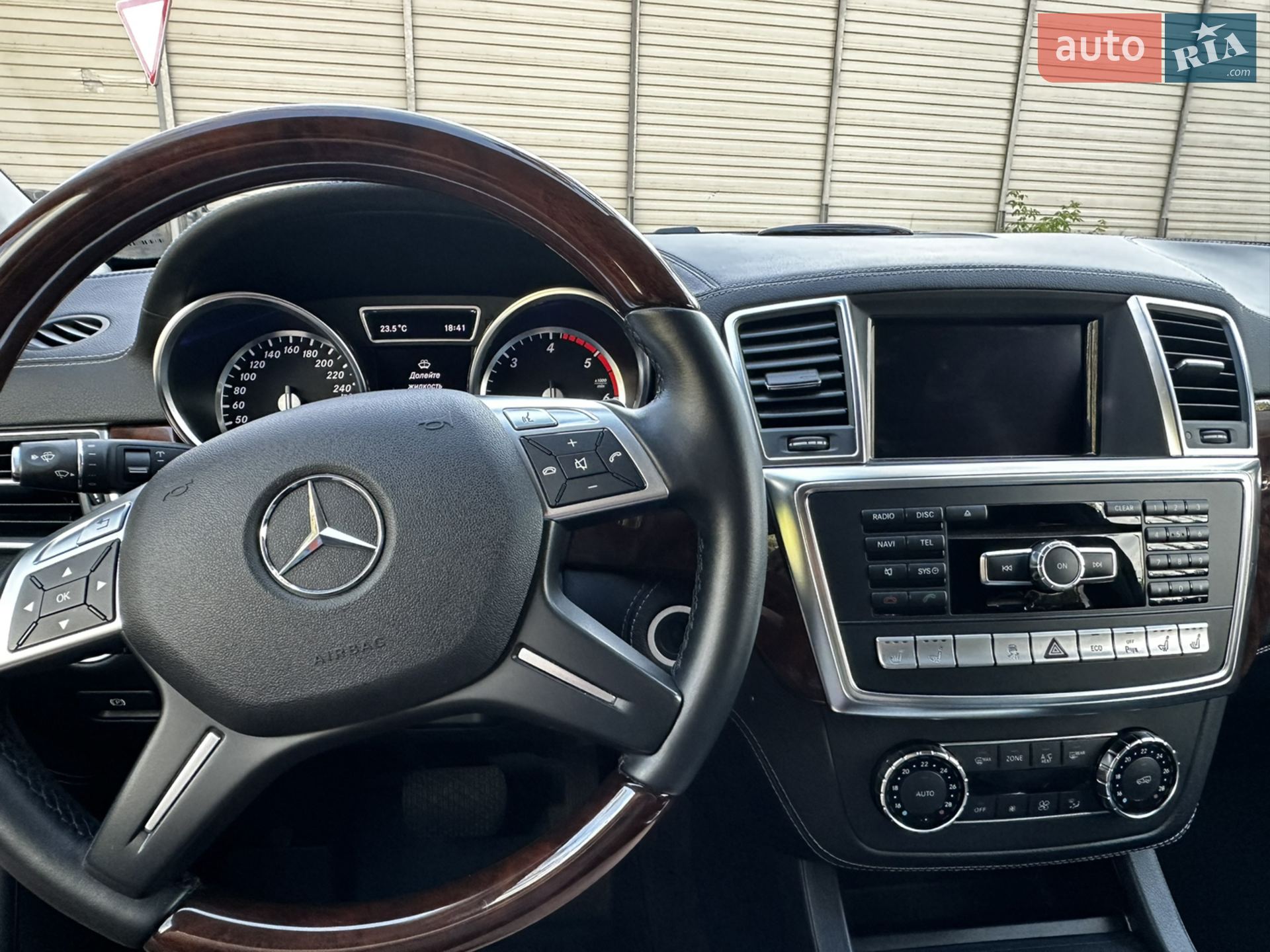 2013 Mercedes-Benz M-klasse - мініатюра 12