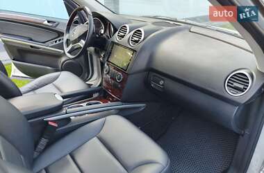 Внедорожник / Кроссовер Mercedes-Benz M-Class 2011 в 