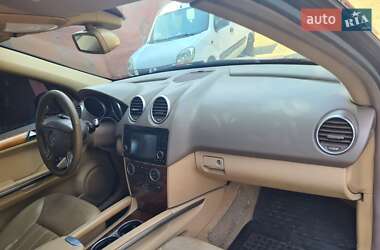 Внедорожник / Кроссовер Mercedes-Benz M-Class 2007 в 