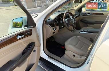 Внедорожник / Кроссовер Mercedes-Benz M-Class 2012 в 