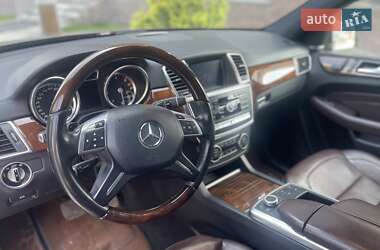 Внедорожник / Кроссовер Mercedes-Benz M-Class 2014 в 