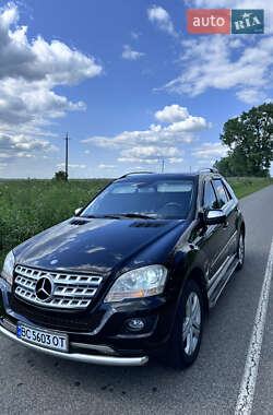 Позашляховик / Кросовер Mercedes-Benz M-Class 2009 в Львові