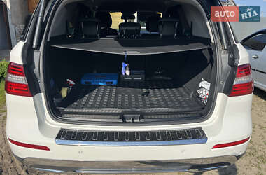 Внедорожник / Кроссовер Mercedes-Benz M-Class 2013 в 