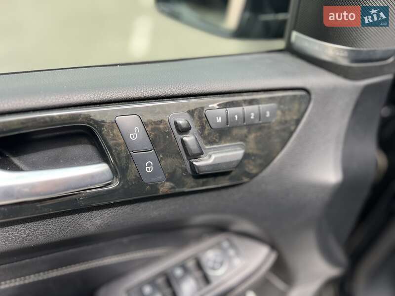 Внедорожник / Кроссовер Mercedes-Benz M-Class 2013 в Киеве