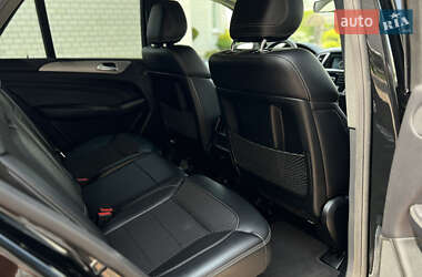 Внедорожник / Кроссовер Mercedes-Benz M-Class 2014 в 