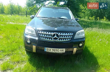 Внедорожник / Кроссовер Mercedes-Benz M-Class 2005 в 