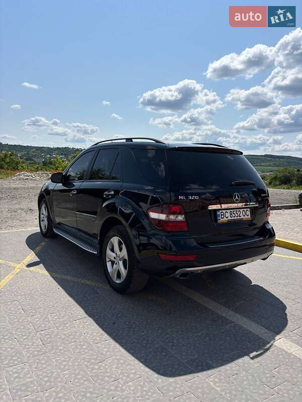 Позашляховик / Кросовер Mercedes-Benz M-Class 2008 в Золочеві