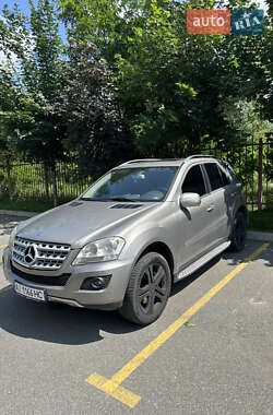 Позашляховик / Кросовер Mercedes-Benz M-Class 2009 в Києві
