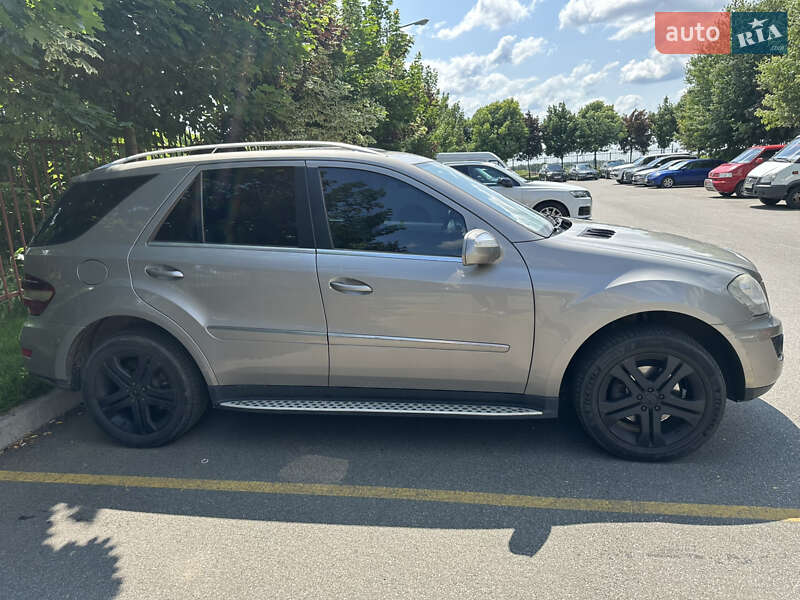 Внедорожник / Кроссовер Mercedes-Benz M-Class 2009 в Киеве фото 8 Внедорожник / Кроссовер Mercedes-Benz M-Class 2009 в Киеве
