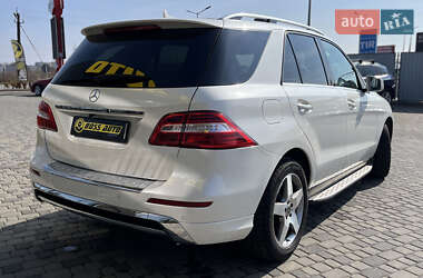 Внедорожник / Кроссовер Mercedes-Benz M-Class 2013 в 