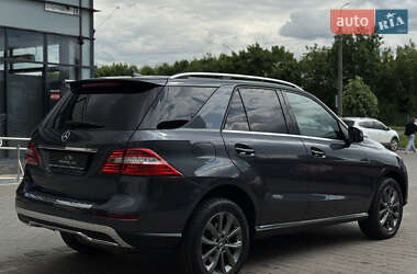 Внедорожник / Кроссовер Mercedes-Benz M-Class 2013 в 