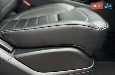 Внедорожник / Кроссовер Mercedes-Benz M-Class 2013 в 