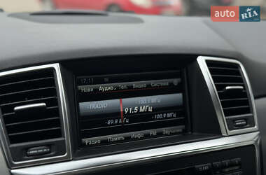 Внедорожник / Кроссовер Mercedes-Benz M-Class 2013 в 