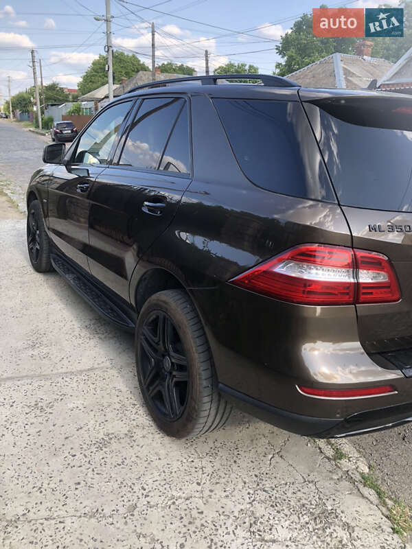 Внедорожник / Кроссовер Mercedes-Benz M-Class 2012 в Первомайске