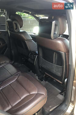 Внедорожник / Кроссовер Mercedes-Benz M-Class 2012 в 