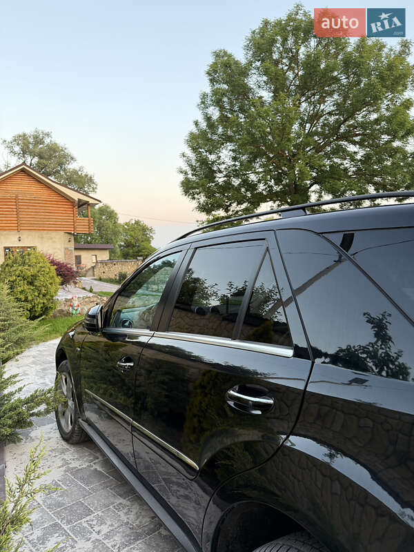 Внедорожник / Кроссовер Mercedes-Benz M-Class 2011 в Снятине
