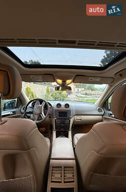 Внедорожник / Кроссовер Mercedes-Benz M-Class 2011 в 