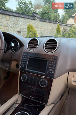 Внедорожник / Кроссовер Mercedes-Benz M-Class 2011 в 