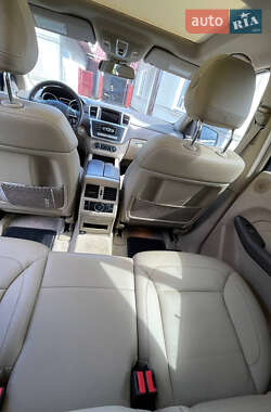 Внедорожник / Кроссовер Mercedes-Benz M-Class 2014 в 