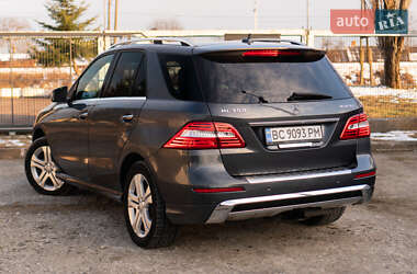 Позашляховик / Кросовер Mercedes-Benz M-Class 2014 в 